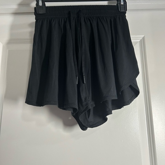 Lululemon Modal HR Relaxed Fit Lounge Short 3.5"-Black-Size 4 - Picture 5 of 5